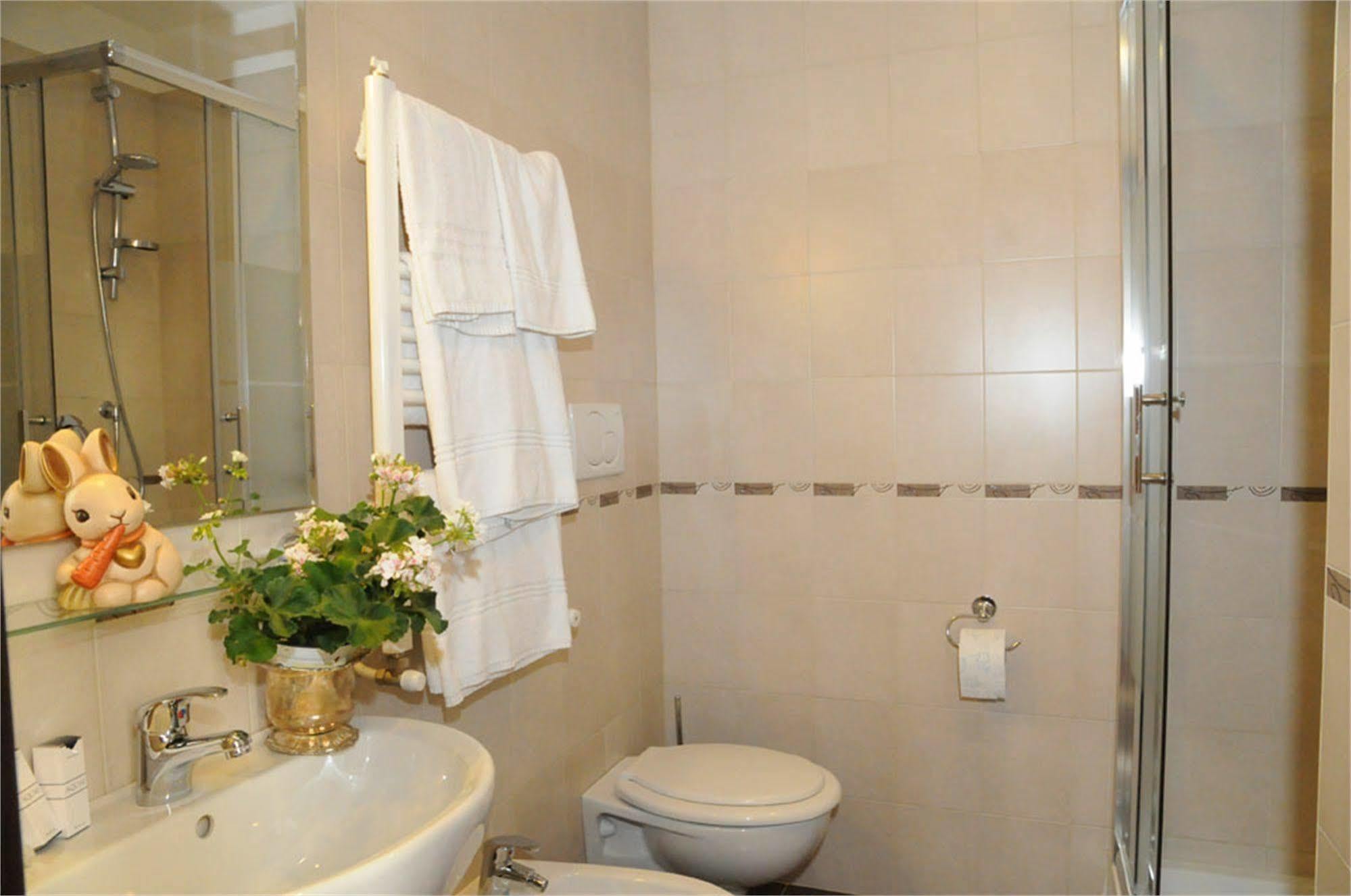 Vatican New Life B&B โรม ภายนอก รูปภาพ